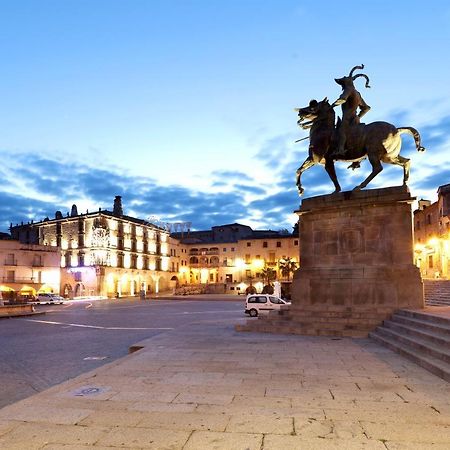 Eurostars Palacio De Santa Marta Трухильо Екстериор снимка