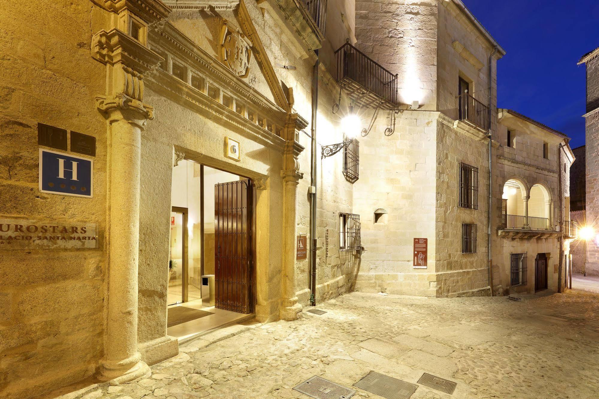 Eurostars Palacio De Santa Marta Трухильо Екстериор снимка