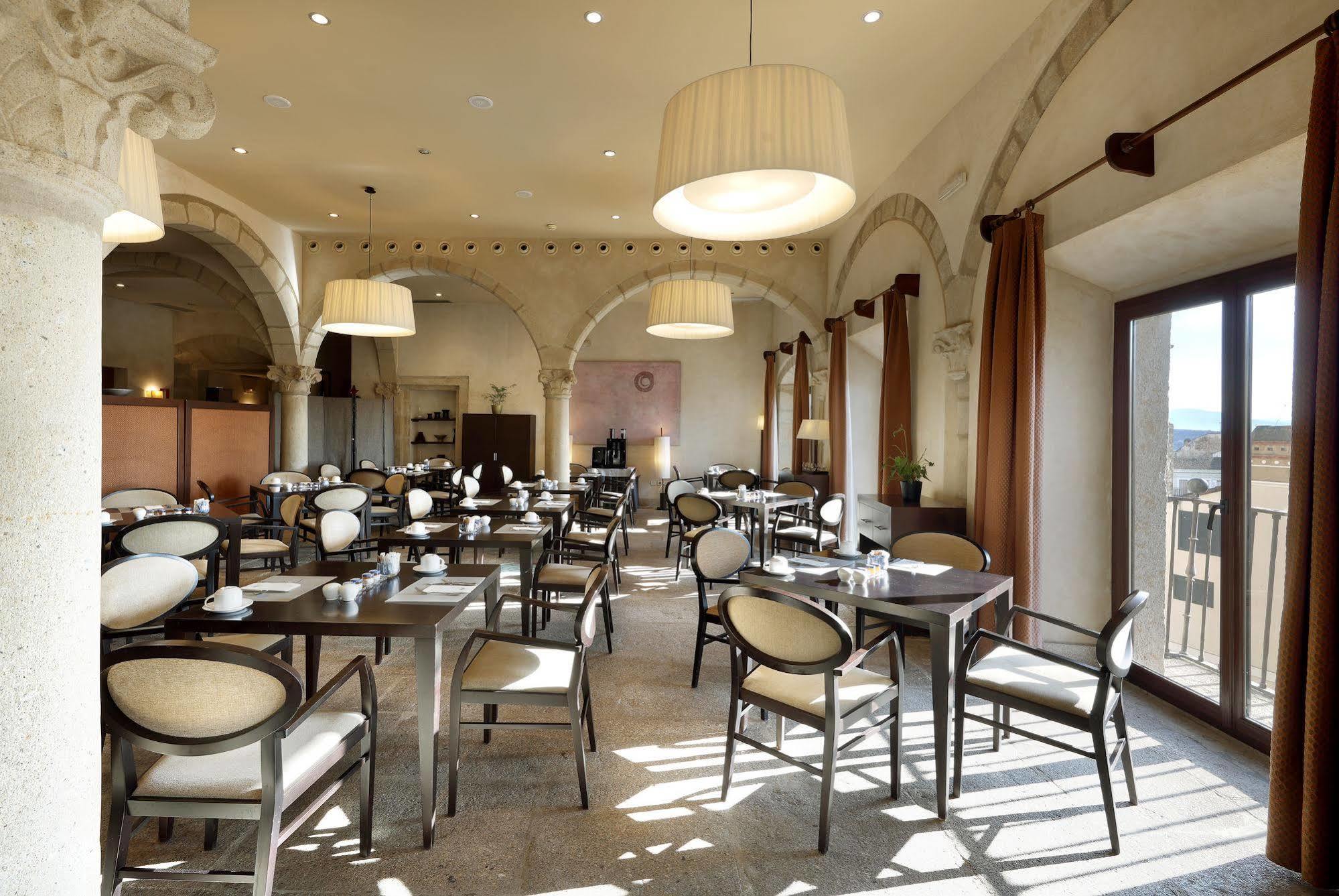 Eurostars Palacio De Santa Marta Трухильо Екстериор снимка